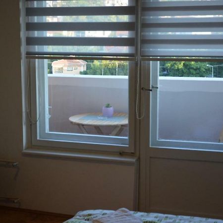 Viv Apartment 1 Ni Dış mekan fotoğraf